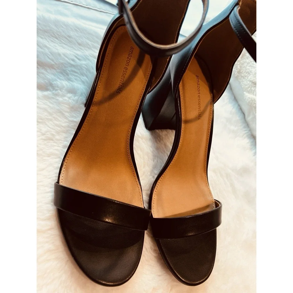 Essentials Women's Ankle Strap Block Heel Nola Sandals Black Size 9 M US